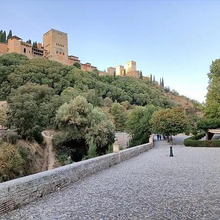 Casa Yamur Bajo La Alhambra